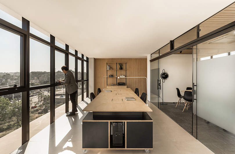 華發(fā)裝修提示辦公裝修家具擺設(shè)應(yīng)該注意些什么？